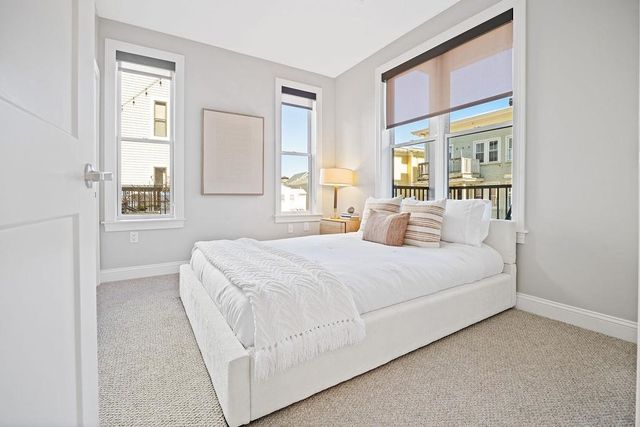 99 Foundry Place 102, Portsmouth, NH 03801