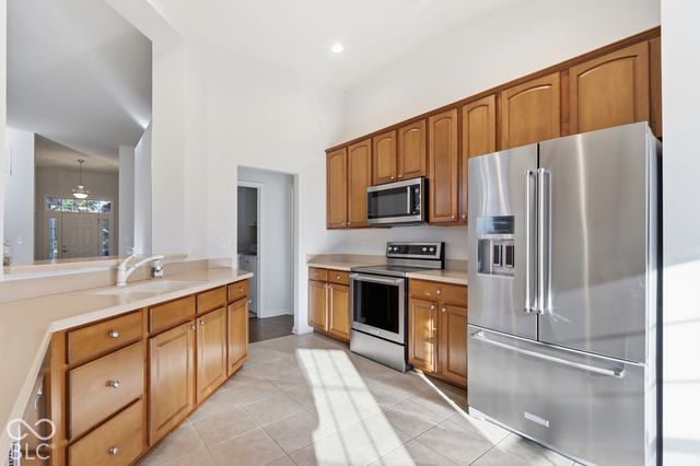 12658 Broadmoor Court N, Fishers, IN 46037