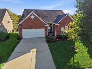 12658 Broadmoor Court N, Fishers, IN 46037