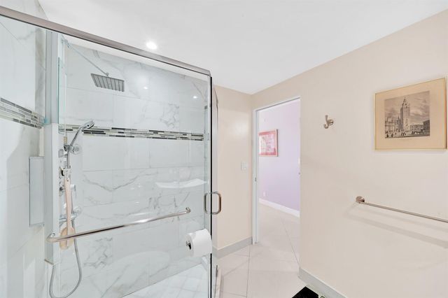 2940 N Course Drive 811, Pompano Beach, FL 33069
