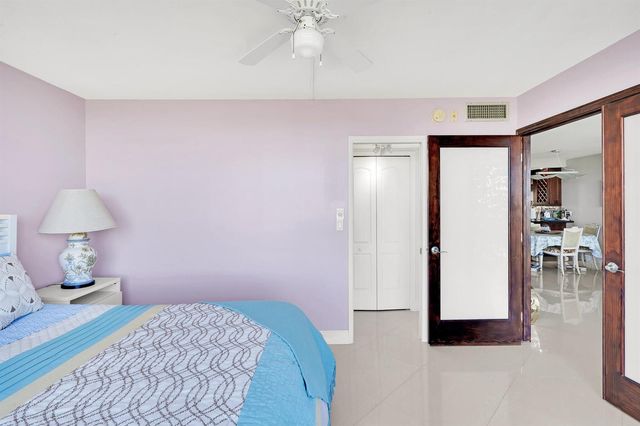 2940 N Course Drive 811, Pompano Beach, FL 33069