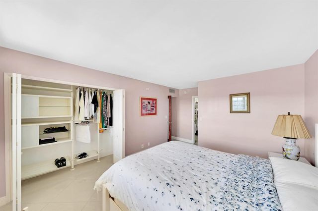 2940 N Course Drive 811, Pompano Beach, FL 33069
