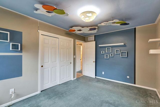 6889 Menz Lane, Green Twp, OH 45233