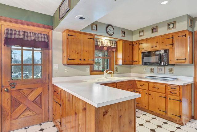 6889 Menz Lane, Green Twp, OH 45233