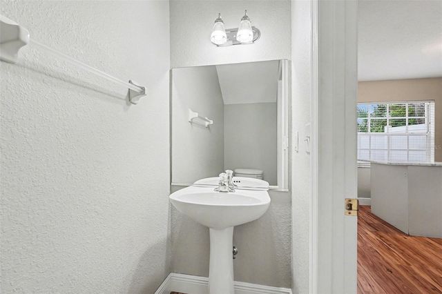 37306 EMBASSY PARK LANE, Dade City, FL 33525