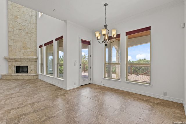 623 Sentry Hl, San Antonio, TX 78260