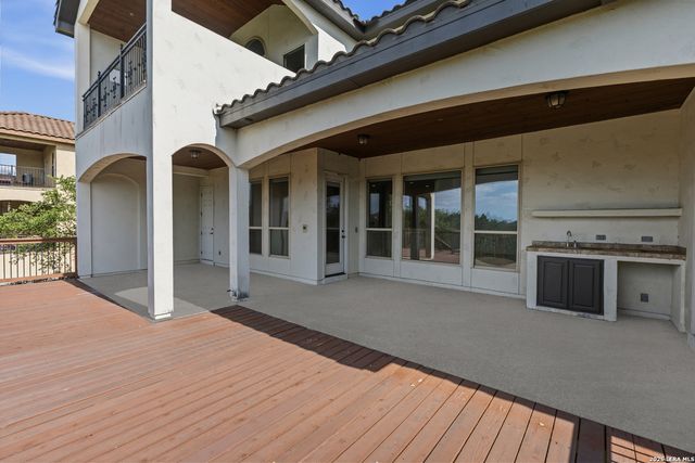 623 Sentry Hl, San Antonio, TX 78260