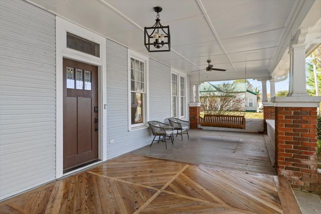 207 Culberson Avenue, La Fayette, GA 30728