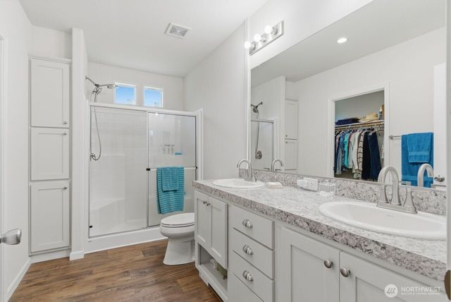 29377 Scenic Drive NE, Poulsbo, WA 98370