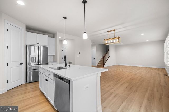 9516 KIMBLETON HALL LOOP, Manassas Park, VA 20111