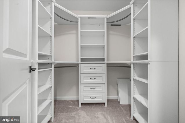 9516 KIMBLETON HALL LOOP, Manassas Park, VA 20111