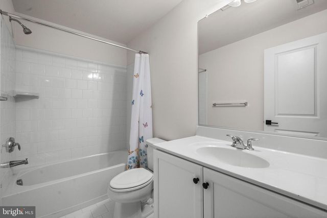 9516 KIMBLETON HALL LOOP, Manassas Park, VA 20111