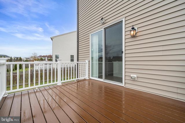 9516 KIMBLETON HALL LOOP, Manassas Park, VA 20111