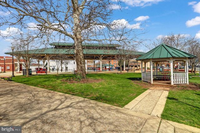 9516 KIMBLETON HALL LOOP, Manassas Park, VA 20111