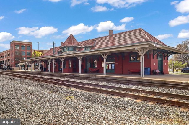 9516 KIMBLETON HALL LOOP, Manassas Park, VA 20111