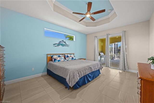 211 SE 37th LN, Cape Coral, FL 33904