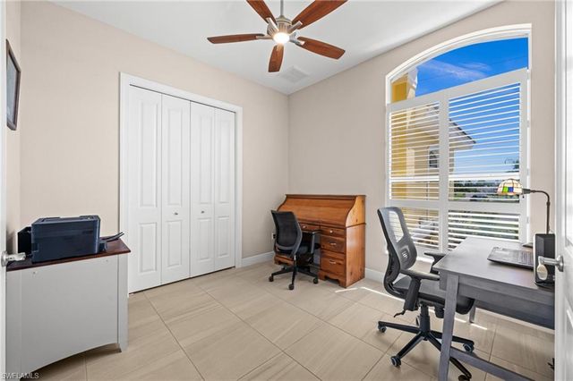 211 SE 37th LN, Cape Coral, FL 33904