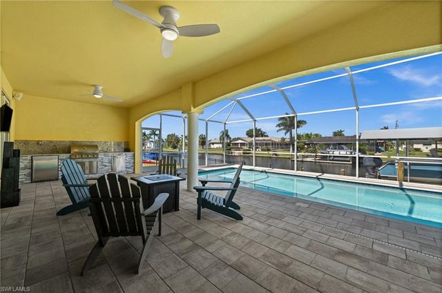 211 SE 37th LN, Cape Coral, FL 33904