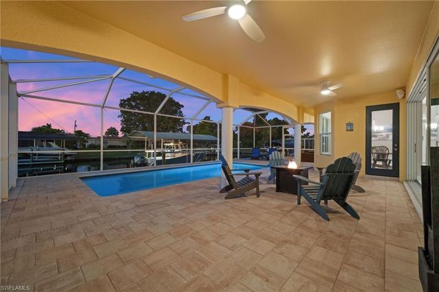 211 SE 37th LN, Cape Coral, FL 33904