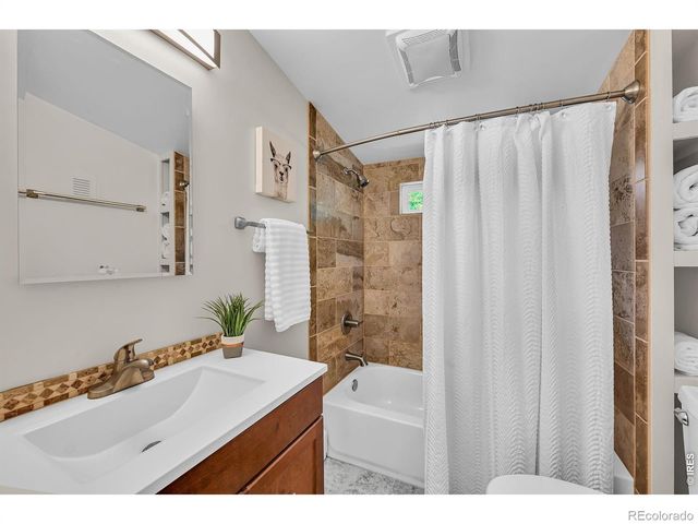 939 Alta Street, Longmont, CO 80501
