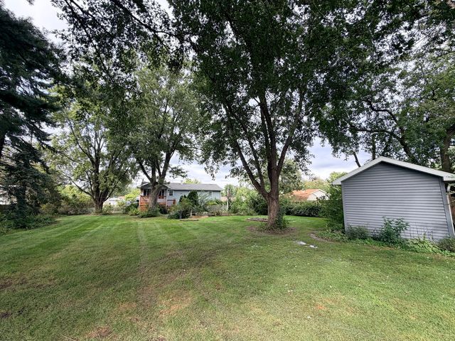 828 Regent Street, New Lenox, IL 60451