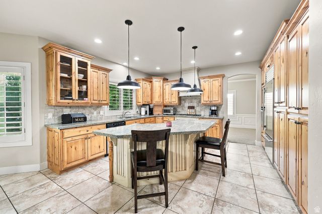 1724 E ELLERBECK LN, Draper, UT 84020