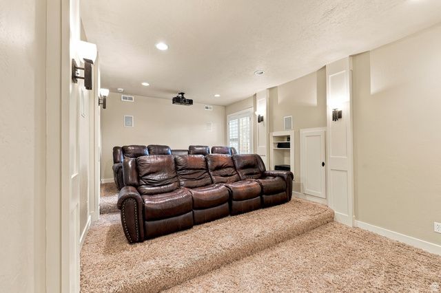 1724 E ELLERBECK LN, Draper, UT 84020