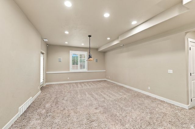 1724 E ELLERBECK LN, Draper, UT 84020