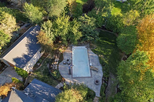 1724 E ELLERBECK LN, Draper, UT 84020
