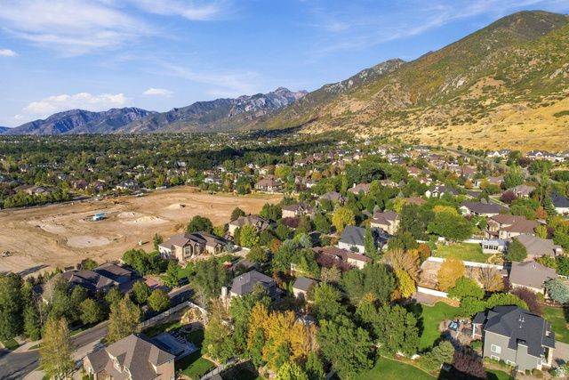 1724 E ELLERBECK LN, Draper, UT 84020