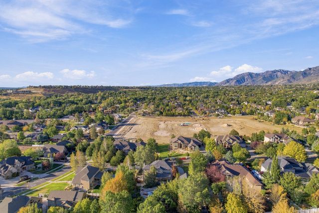 1724 E ELLERBECK LN, Draper, UT 84020