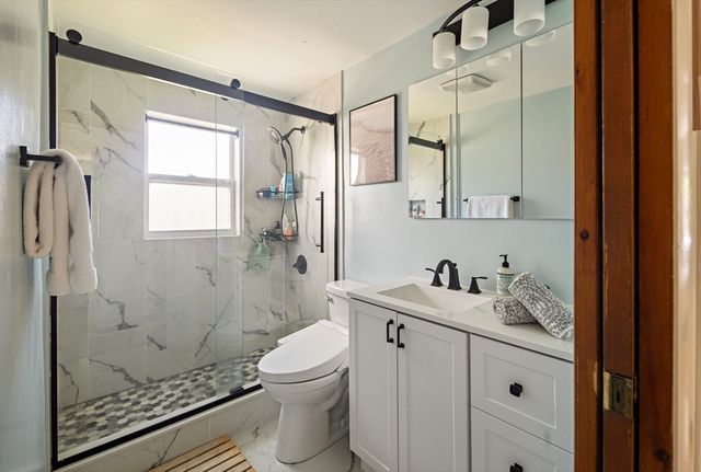 12 Karen Rd, Woburn, MA 01801