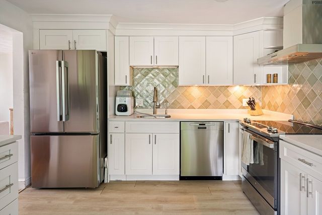 12 Karen Rd, Woburn, MA 01801