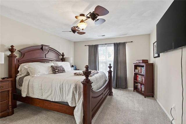 962 Foxboro DR, Newport News, VA 23602