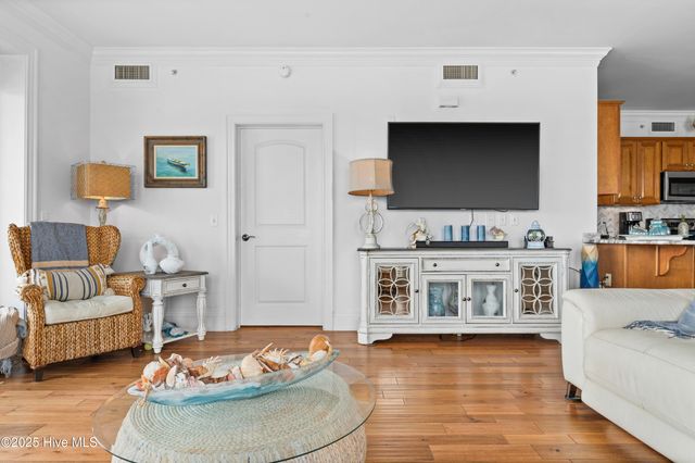 4425 Arendell Street 609, Morehead City, NC 28557