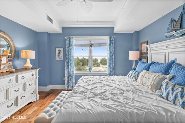 4425 Arendell Street 609, Morehead City, NC 28557