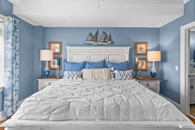 4425 Arendell Street 609, Morehead City, NC 28557