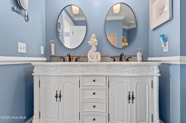 4425 Arendell Street 609, Morehead City, NC 28557