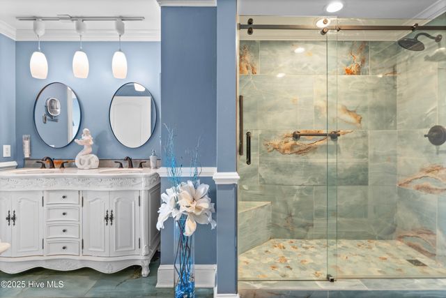 4425 Arendell Street 609, Morehead City, NC 28557