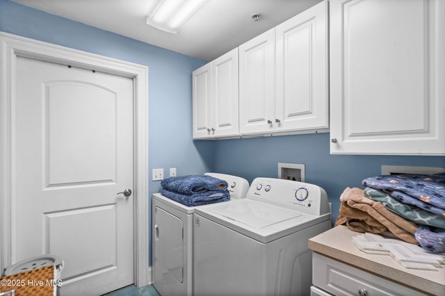 4425 Arendell Street 609, Morehead City, NC 28557