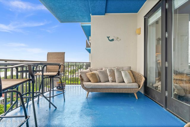 4425 Arendell Street 609, Morehead City, NC 28557