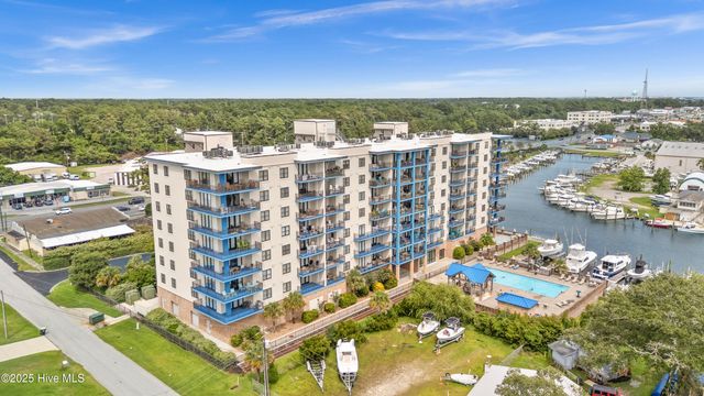 4425 Arendell Street 609, Morehead City, NC 28557