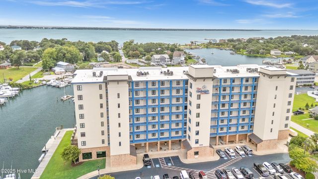 4425 Arendell Street 609, Morehead City, NC 28557
