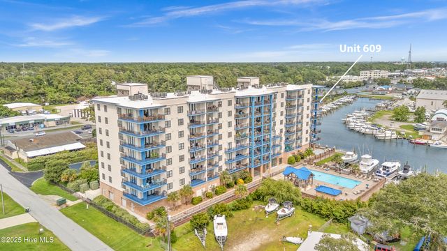 4425 Arendell Street 609, Morehead City, NC 28557