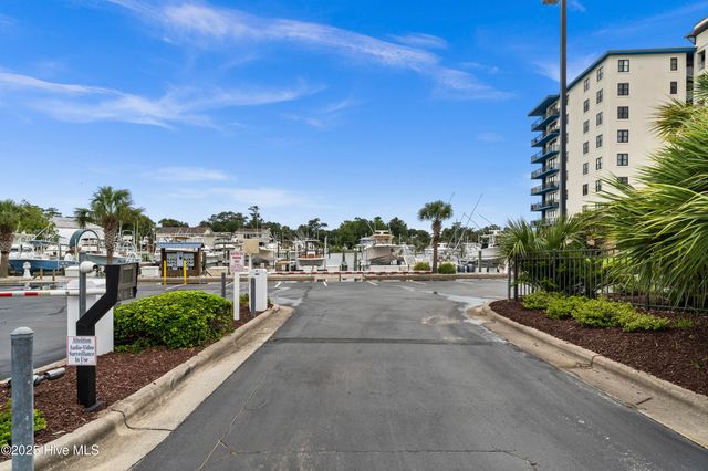 4425 Arendell Street 609, Morehead City, NC 28557