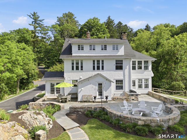 207 Redding Road, Redding, CT 06896