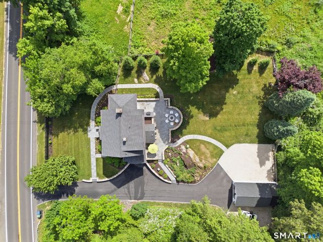 207 Redding Road, Redding, CT 06896