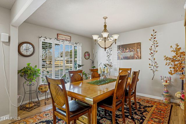 9517 DESERT HILLS Lane, El Paso, TX 79925