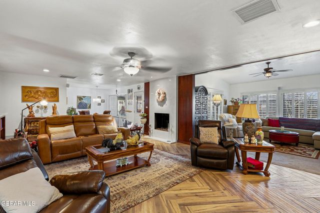 9517 DESERT HILLS Lane, El Paso, TX 79925