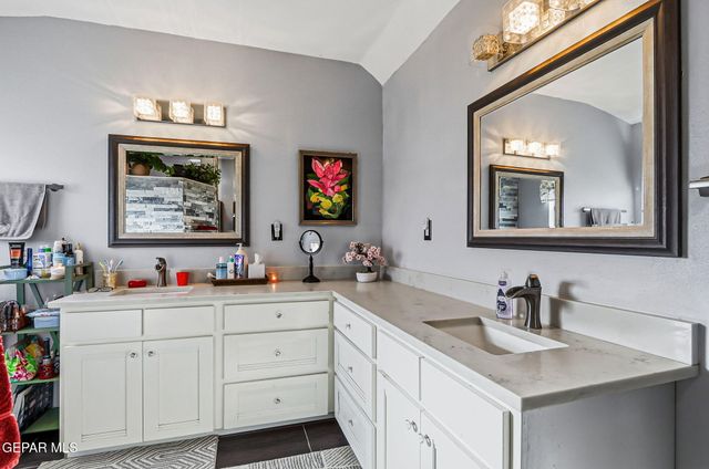 9517 DESERT HILLS Lane, El Paso, TX 79925